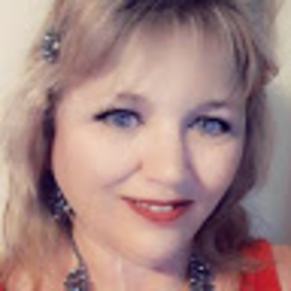 Meet your Posher, Tina